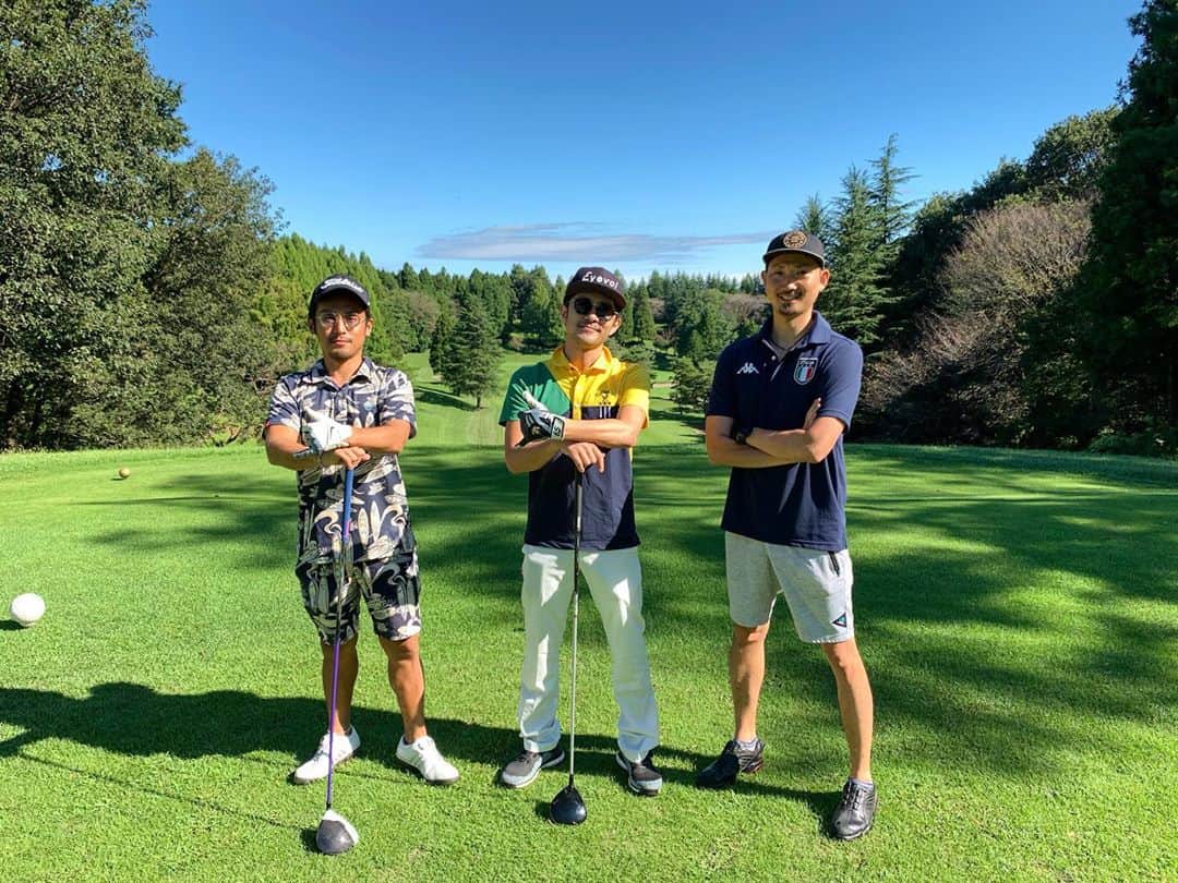 斉藤祥太のインスタグラム：「男3人。 エンジョイゴルフ⛳️ #golf  #enjoygolf  #へっぽこゴルファー #85年ゴルフ部 #募集中」