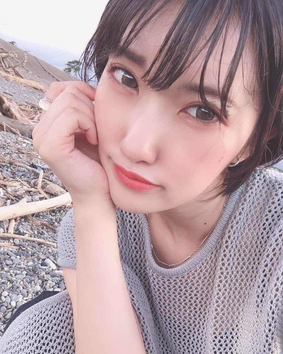 東条蒼のインスタグラム：「＊ ・ ・ 流木いっぱいの浜に行ってきました。 ・ ・ ・  子供が流木で基地みたいなのを作ってて、それをおばあちゃんとおじいちゃんとおいぬが見守ってて、 とてもあったかくなった。 ・ ・ ・ ・ #休日 #まだ硬いものは食べれない ・ ・  #東条蒼 #クルーズグループ #セクシー女優 #av女優 #メガネ女子 #黒髪 #ショートヘア #あおたん　#teamメレンゲ #followｍe #following #japan #girl #photooftheday #tagsforlikes #instalike  #台湾 #香港 #粉我 #拍照 #照片 #人像攝影」