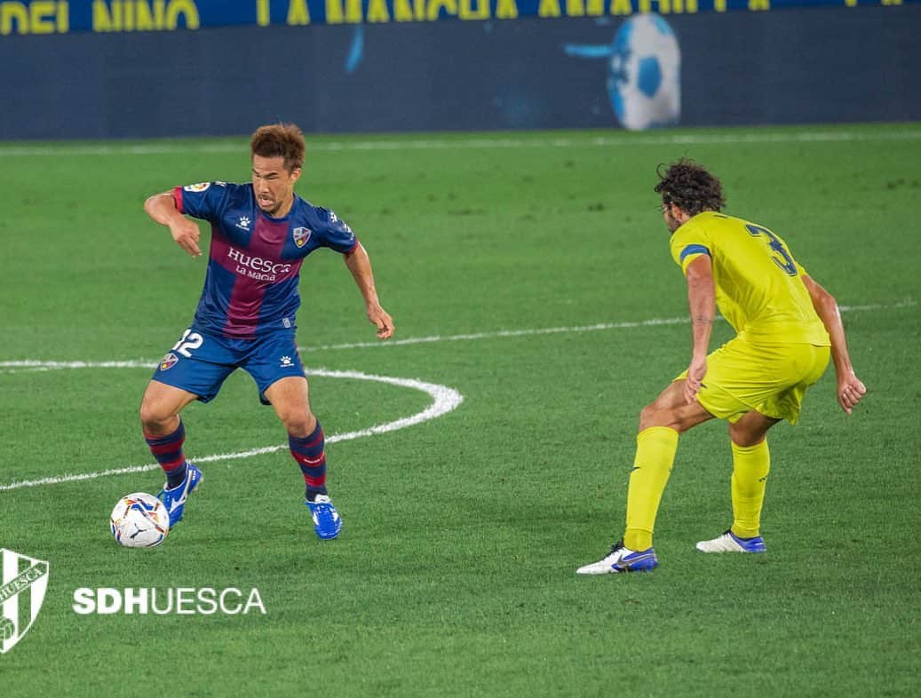 岡崎慎司のインスタグラム：「❤️💙 #laligasantander #debut」