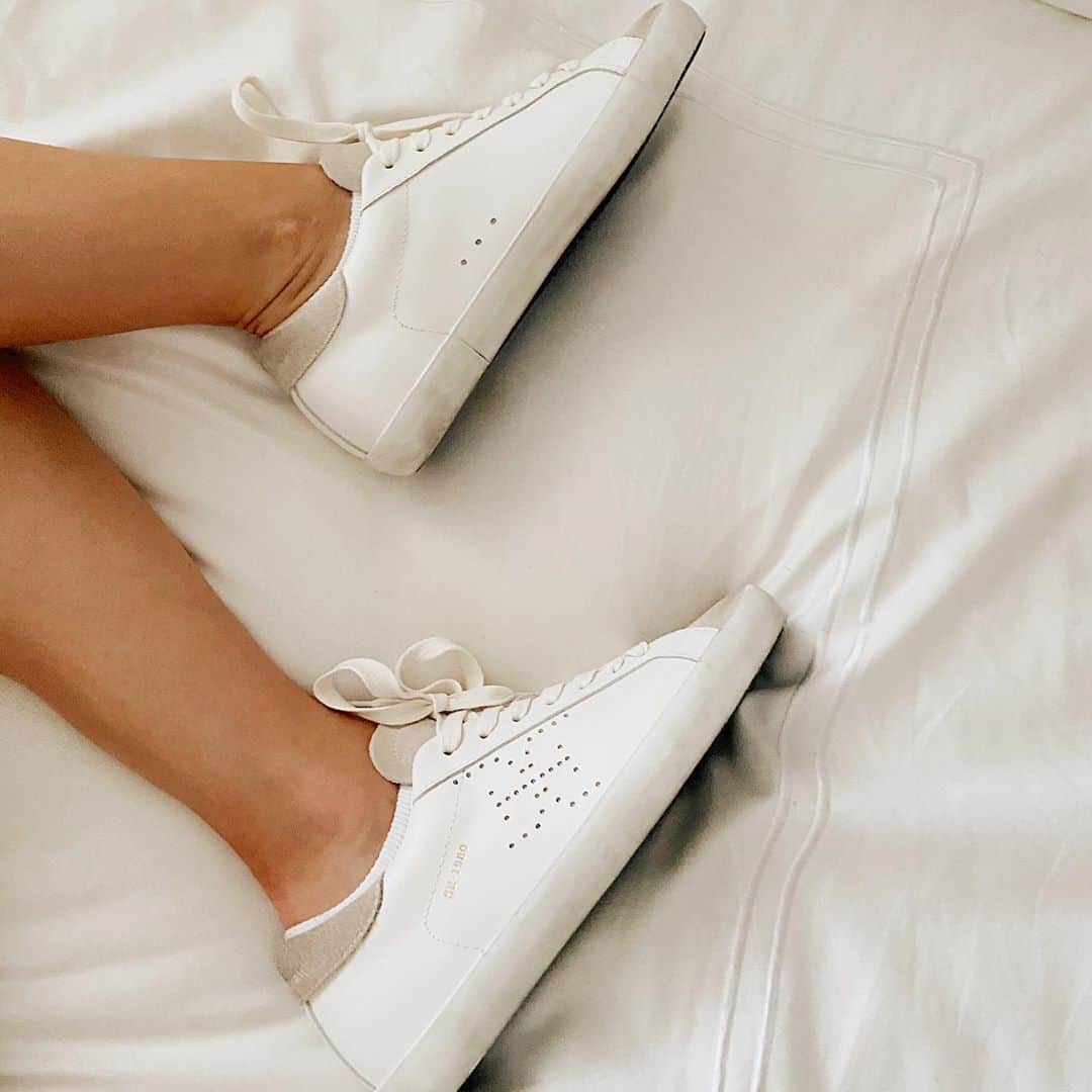 サムエデルマンさんのインスタグラム写真 - (サムエデルマンInstagram)「Sneakers to live in  Tap to shop the AUBRIE   #SamEdelman #PreFall2020 #ForcesOfNature」9月14日 8時04分 - sam_edelman