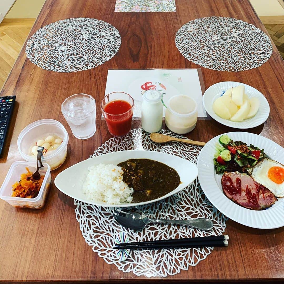のインスタグラム：「朝カレー！昨日食わずに寝かせた分、超超超超超劇劇劇劇劇 うままままままし！」