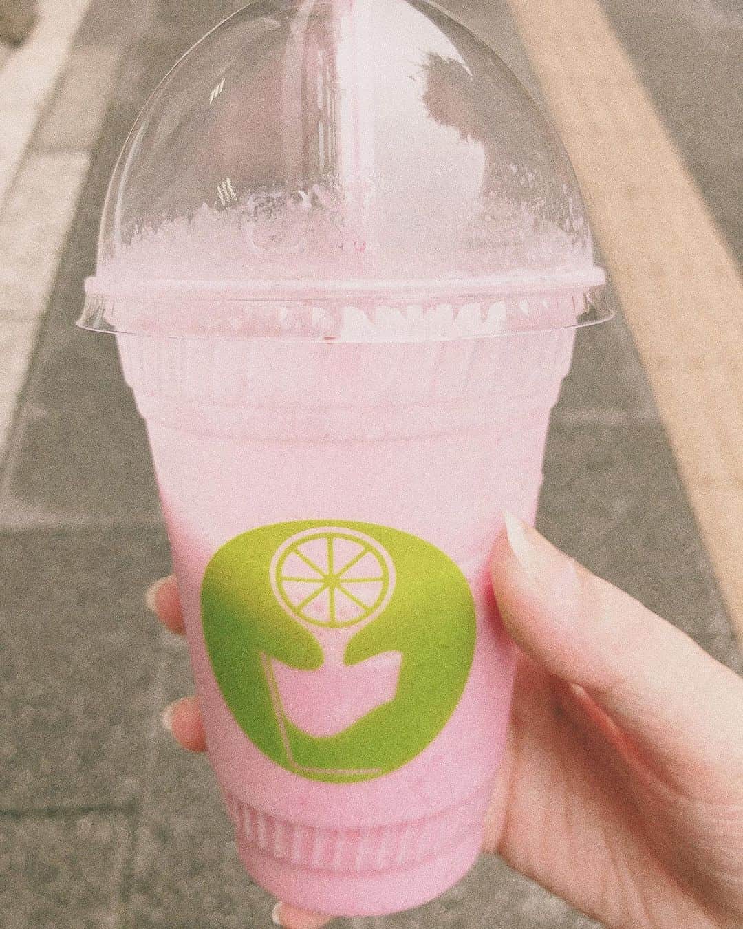 のインスタグラム：「いちごばなな🍓🍌」