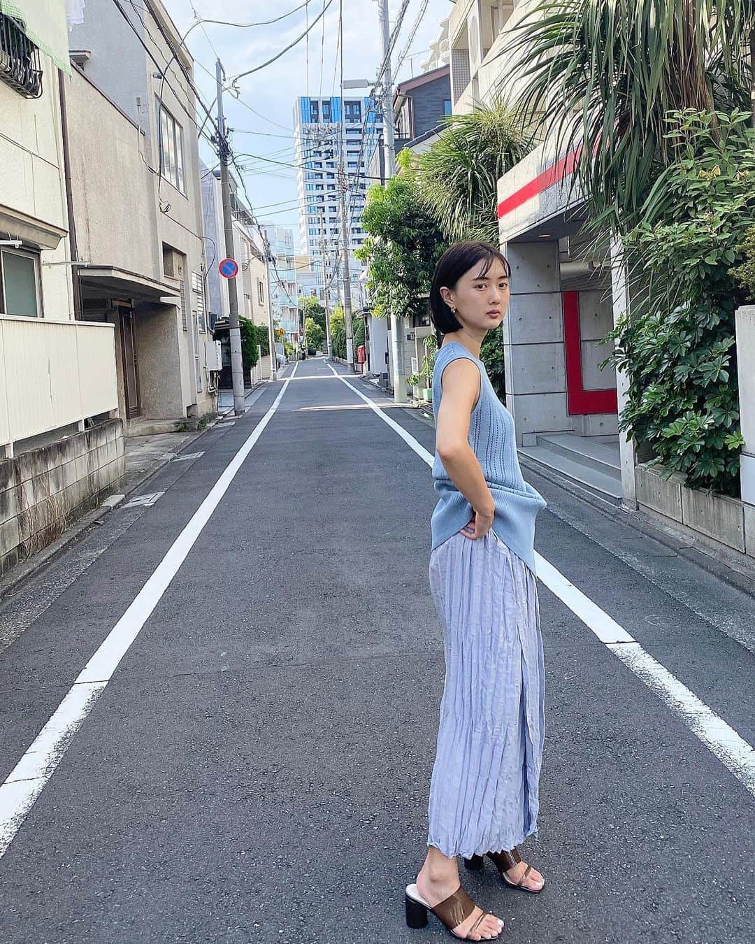 NINEさんのインスタグラム写真 - (NINEInstagram)「Summer→Pre Autumn→Autumn. Skirt Mix & Match. ☑︎ワッシャープリーツスカート ¥13,200→¥3,960 (70%OFF) ▷turquoise blue / light gray / ivory . (Summer) OGUCHI 168cm (P Autumn) YOSHIMURA 161cm (Autumn) HANAI 155cm . @nine_official_outlet . #NINEoutlet#fashion#ninesnap#summer#sale#recommend#outlet#ナインアウトレット#ナイン」9月14日 10時18分 - nine_official_outlet