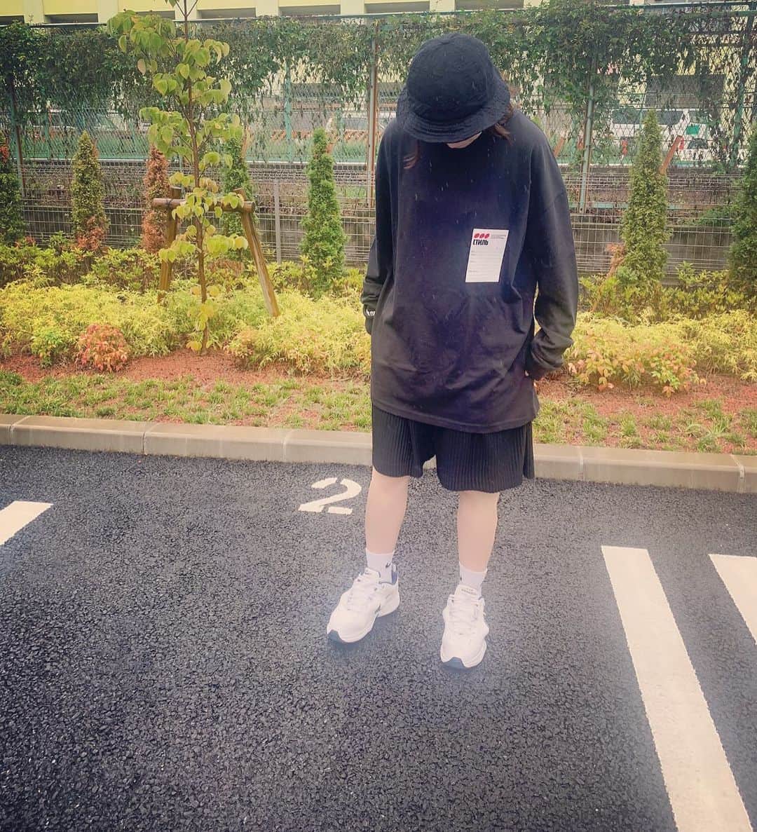 のインスタグラム：「. . 雨のせいで、なんだか カメラ曇りまくってる☁️ . . 最近、事故物件探しにハマってて 大島てるすぐ検索しちゃう。 . . #大島てる #heronpreston #nike #ヘロンプレストン #sneakers #isseymiyake #miyakeissey #事故物件 #hommeplisse #sneaker #sneakergallery #sneakerness #sneakerness #sneakergram #sneakerstyle #martinerose」
