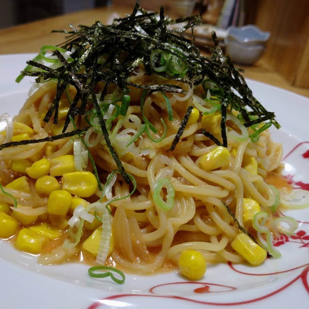 魚壱商店 天王寺店のインスタグラム：「お疲れ様です！  今日の日替わりパスタは、 明太子、とうもろこしのバター醤油スパゲッティーです。  よろしくお願いいたします🙇  #パスタランチ#阿倍野ランチ#天王寺ランチ#海鮮居酒屋#魚壱商店 #九州魂もよろしく」