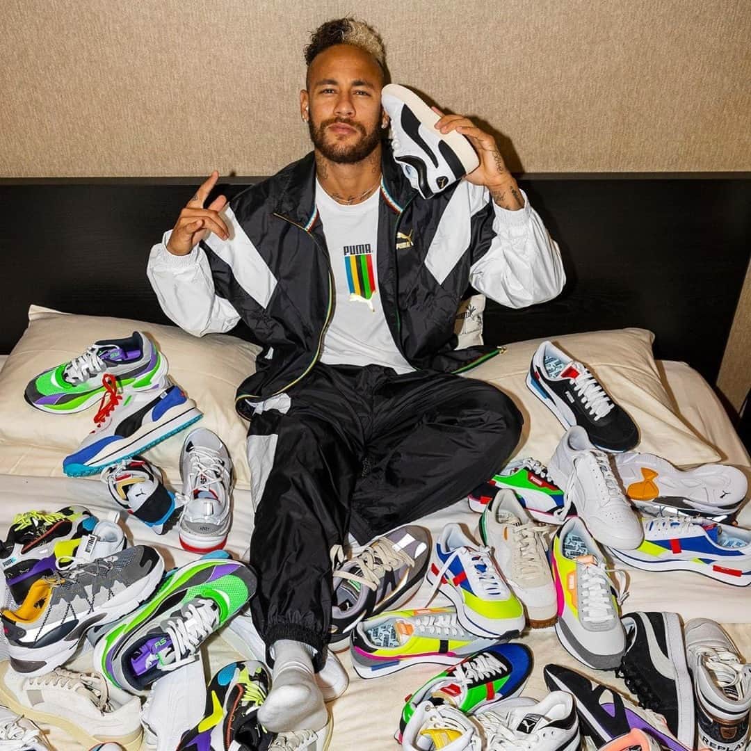 HYPEBEASTさんのインスタグラム写真 - (HYPEBEASTInstagram)「@hypebeastsports: @neymarjr has announced his move over to @puma to don the iconic KING football boots after ending his long-standing relationship with @nike after 15 years. ⁠ Photo: PUMA」9月14日 11時50分 - hypebeast