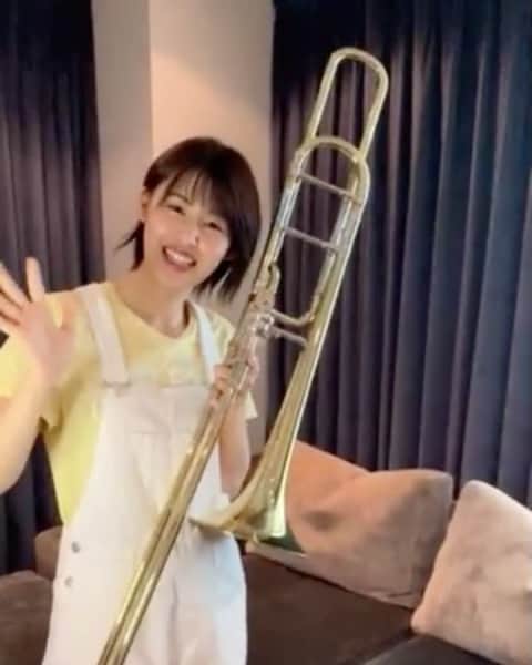 竹内愛紗のインスタグラム：「🎵~…💛 . . 久しぶりにトロンボーン演奏しました✌️ ノンストップでも紹介させて頂きました~😊 . . #トロンボーン#TROMBONE#ノンストップ#🎵💛」