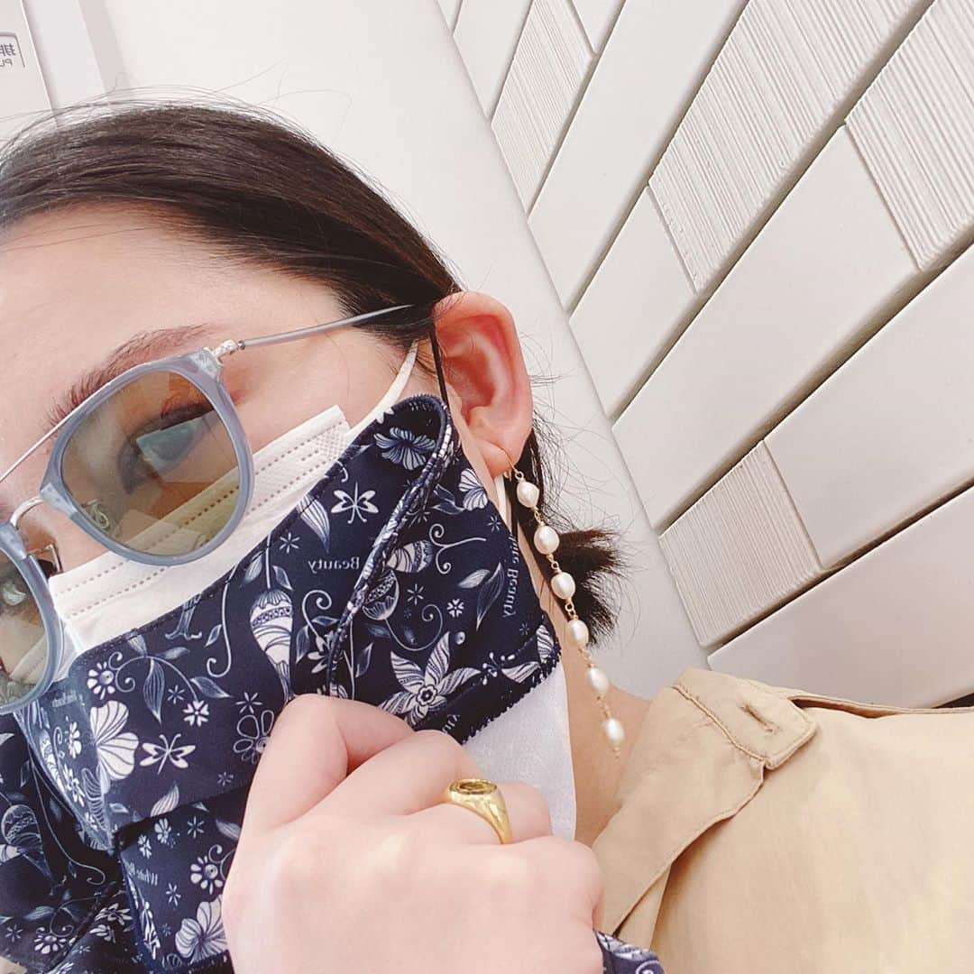 岡村咲さんのインスタグラム写真 - (岡村咲Instagram)「病院day🏥 ninaのピアスと一緒なら気分は上がります❤︎昨日から…スペシャルな3日間過ごさせて頂いております…😍後々postとstories載せるのでお楽しみに…❤️ #ninaumbrellaproject #ninabysakiokamura」9月14日 13時27分 - sakiokamura_official