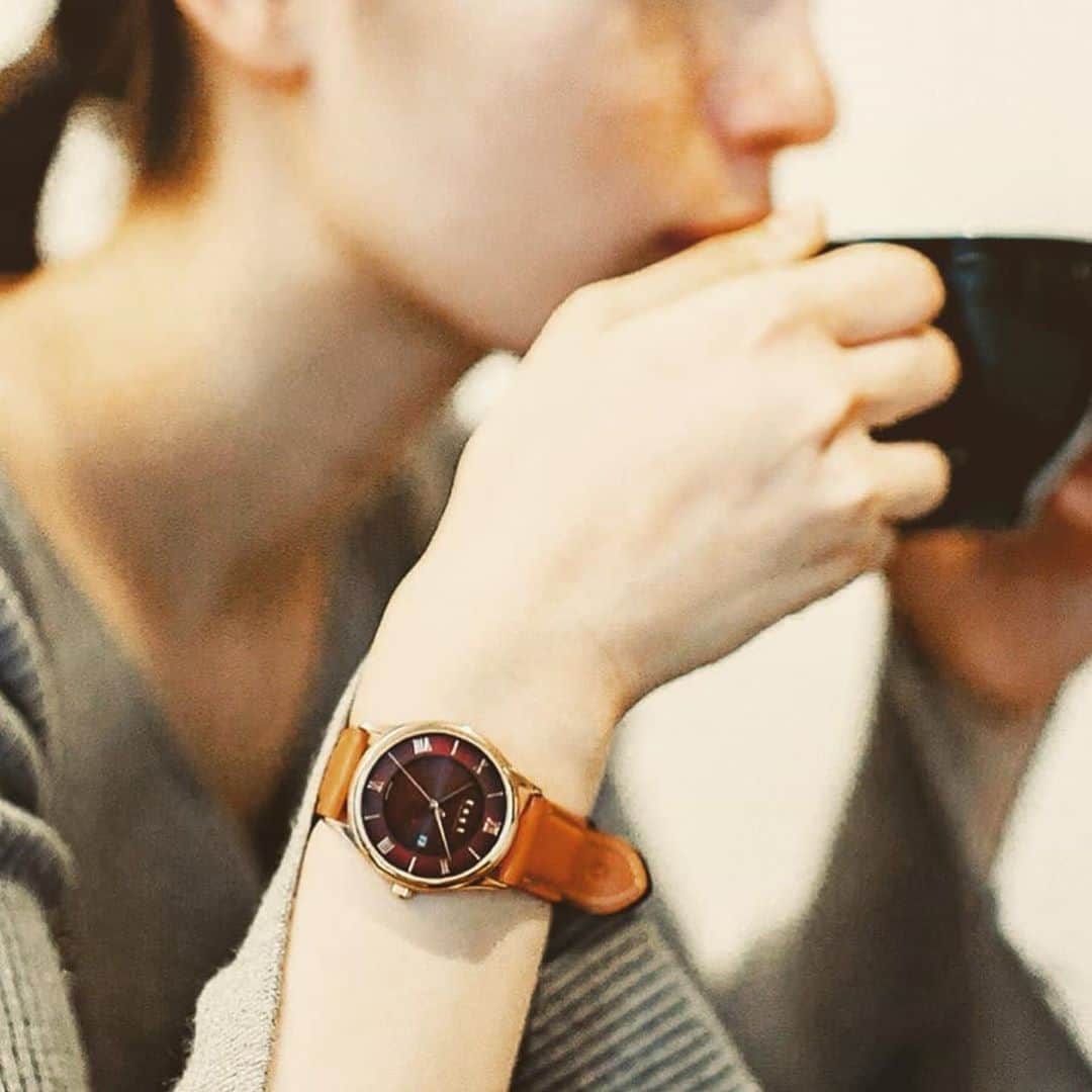 Maker's Watch Knot SGさんのインスタグラム写真 - (Maker's Watch Knot SGInstagram)「Coffee Time?  Love picture taken by @knot_korea ❤️  #knotsg #knotkorea #makerswatchknot #madeinjapan #watchrobe」9月14日 13時29分 - knot_singapore
