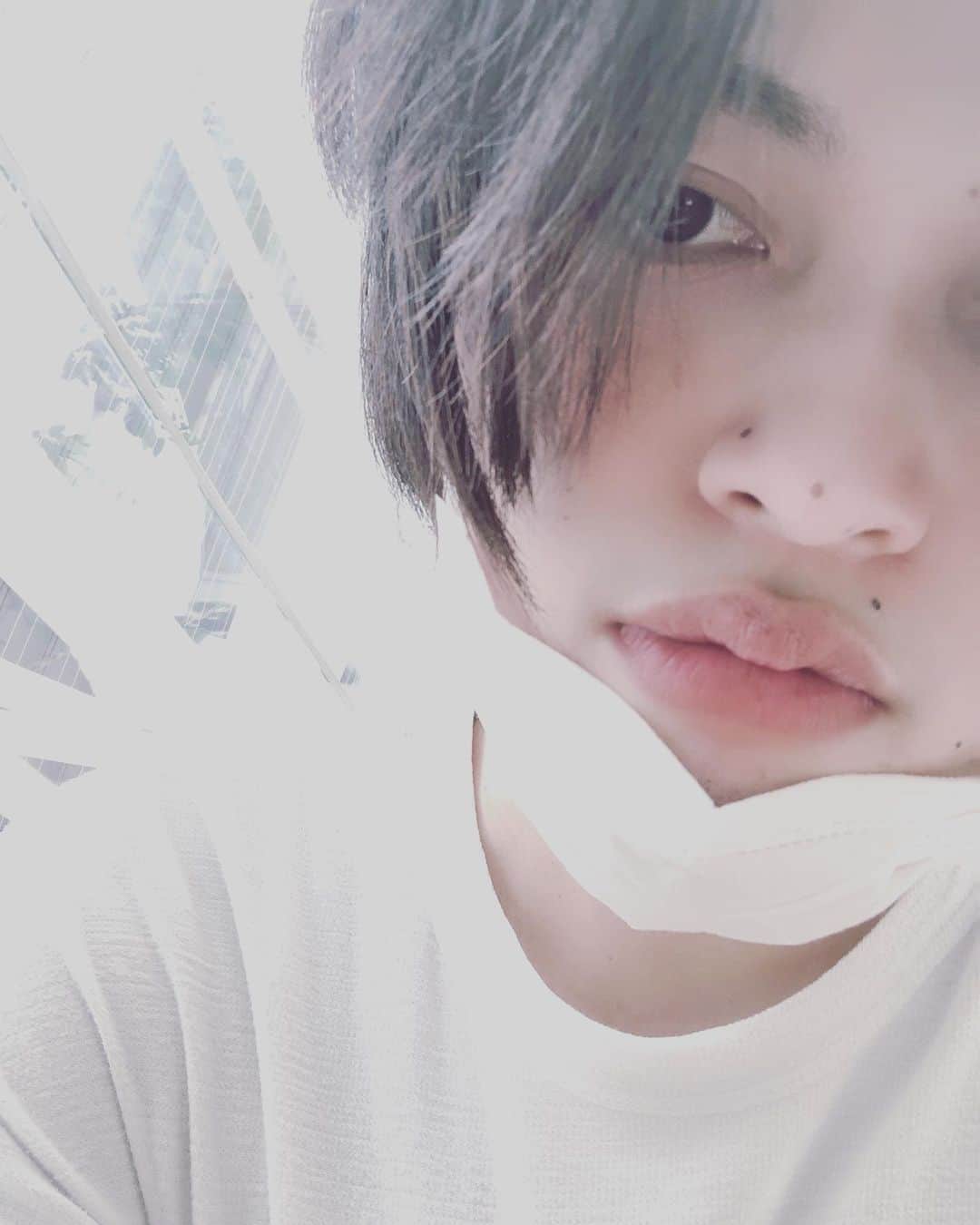 古家広之のインスタグラム：「人の幸せっていったいなんなんだろうね。  それぞれの道があってそれぞれの幸せがある。  でも人は繋がってる。  今日もいい天気だ☀️  #残暑 #腫れ　#間違えた　#晴れ」