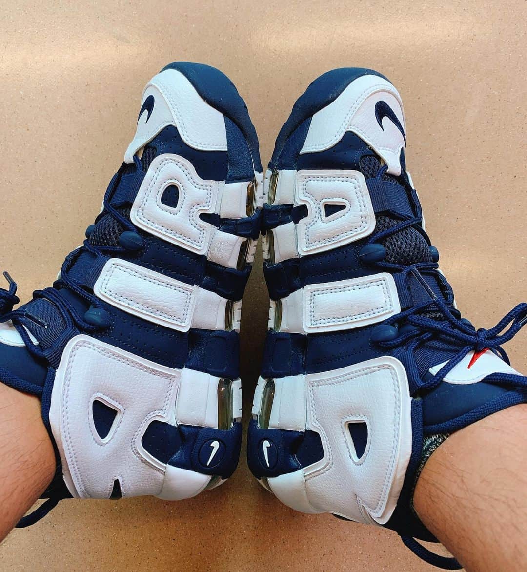 下村大樹のインスタグラム：「この間ついにおろしました！  #nike #ナイキ #airmoreuptempo #moreuptempo #エアモアアップテンポ　#モアテン　#モアテンオリンピック　#モアテンオリンピック2020」
