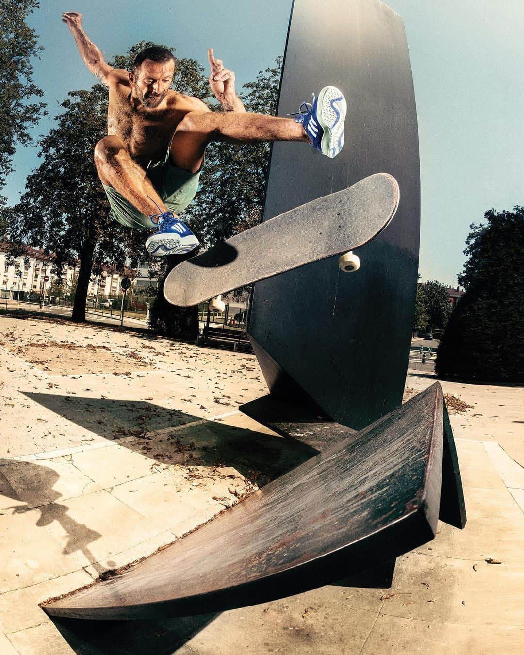 adidas Skateboardingのインスタグラム：「/// Lucas blasts a kickflip in the all new PUIG, landing in select skate shops and online at adidas.com/skateboarding September 19th. • #adidasSkateboarding #LucasPuig #LaMarqueAux3Bandes 📸 @semrubiophoto」