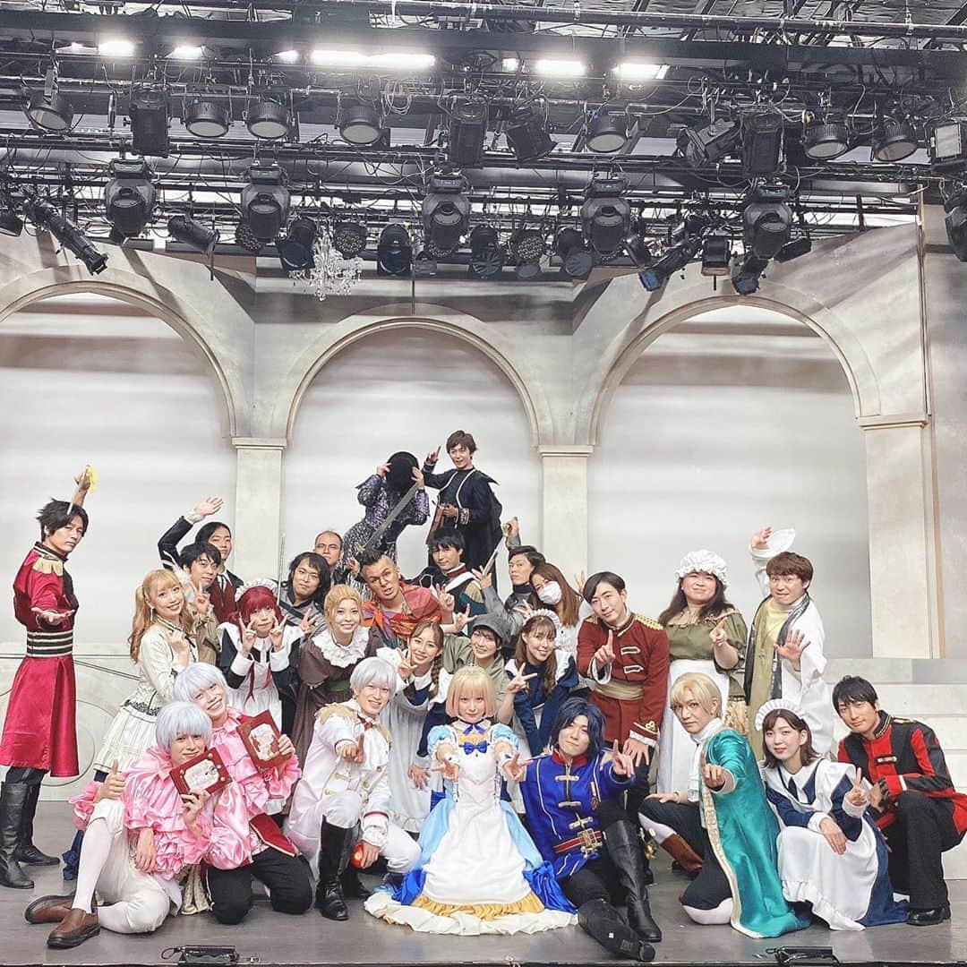 西村ケリーのグルメインスタ