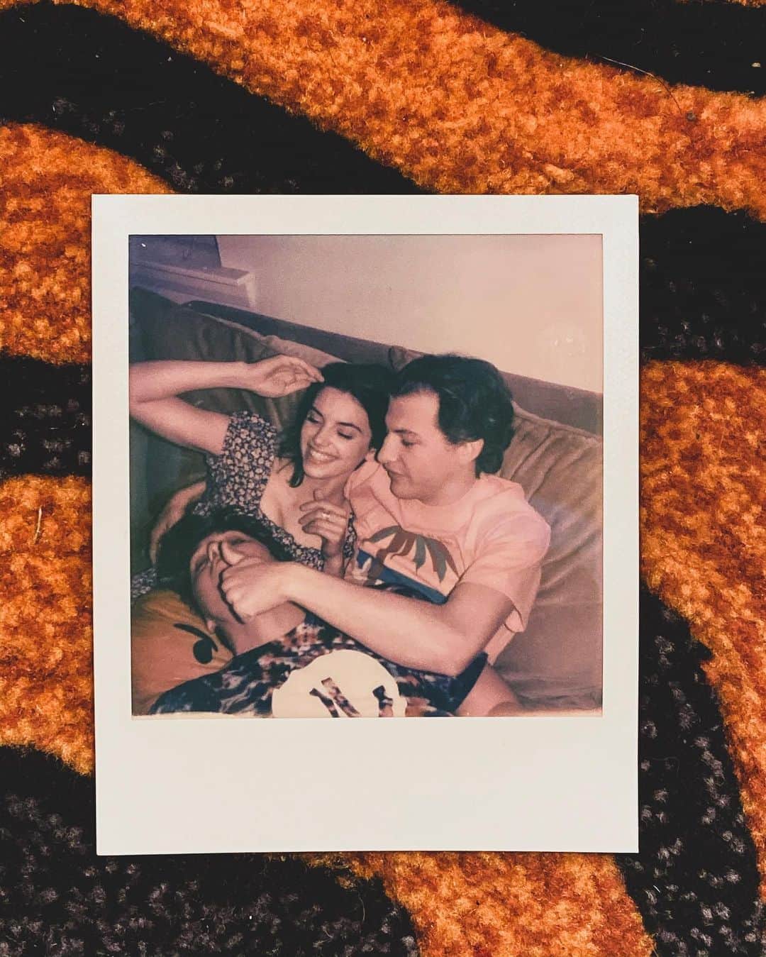 Francesca Realeのインスタグラム：「Good morning! #wireless is out and now streaming on @quibi !! Hope you all give it a watch and have a great week!」