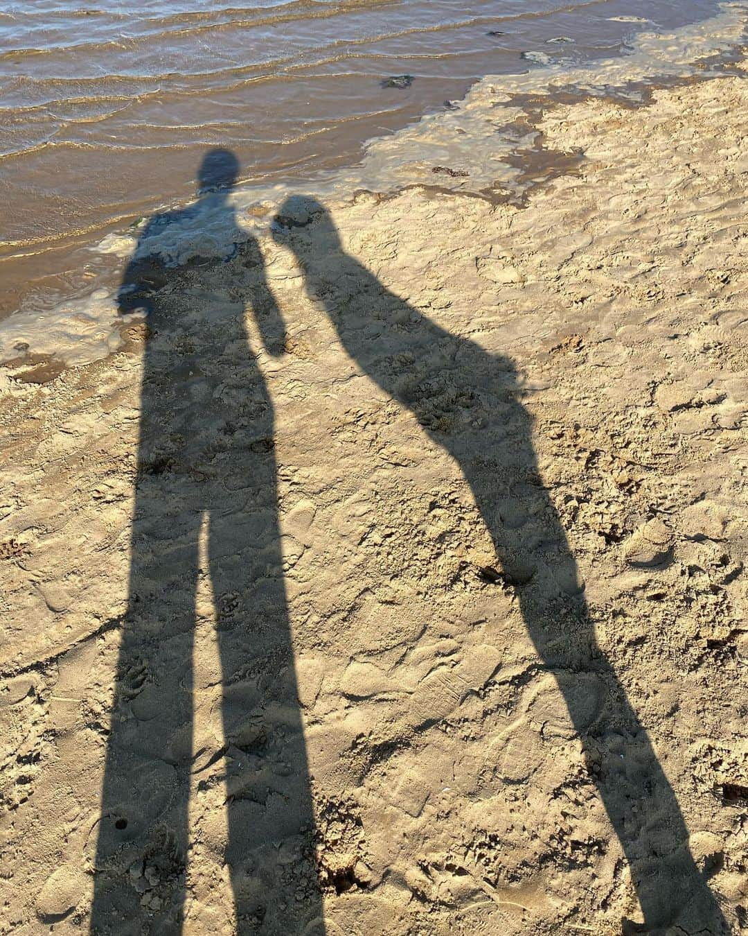 ジム・チャップマンさんのインスタグラム写真 - (ジム・チャップマンInstagram)「Beach day ☀️ 🏖 🍦」9月15日 1時56分 - jimchapman