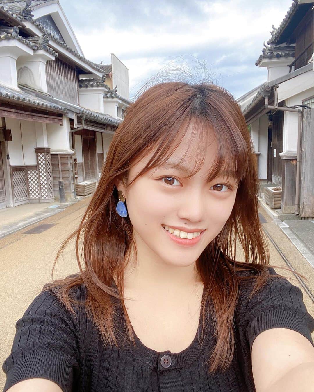 春本ゆきのインスタグラム：「うだつをあげてきました☺️  建物が素敵すぎた🥺  おしゃれなカフェもあってたのしかった！！  #うだつの街並み #徳島」