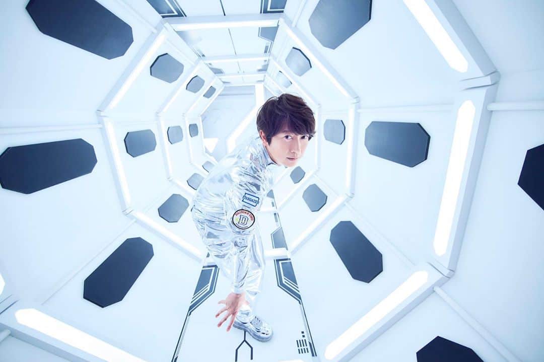 小野大輔のインスタグラム：「✨2020.10.14Mini Album「STARGAZER」✨  発売まであと１ヶ月🚀‼️  なんと配信イベントが決定しました💖 配信を視聴できるシリアルコードをCDに封入しますので、 是非予約してゲットしてください😉✨  #OnoD  #ObservationD  #STARGAZER」