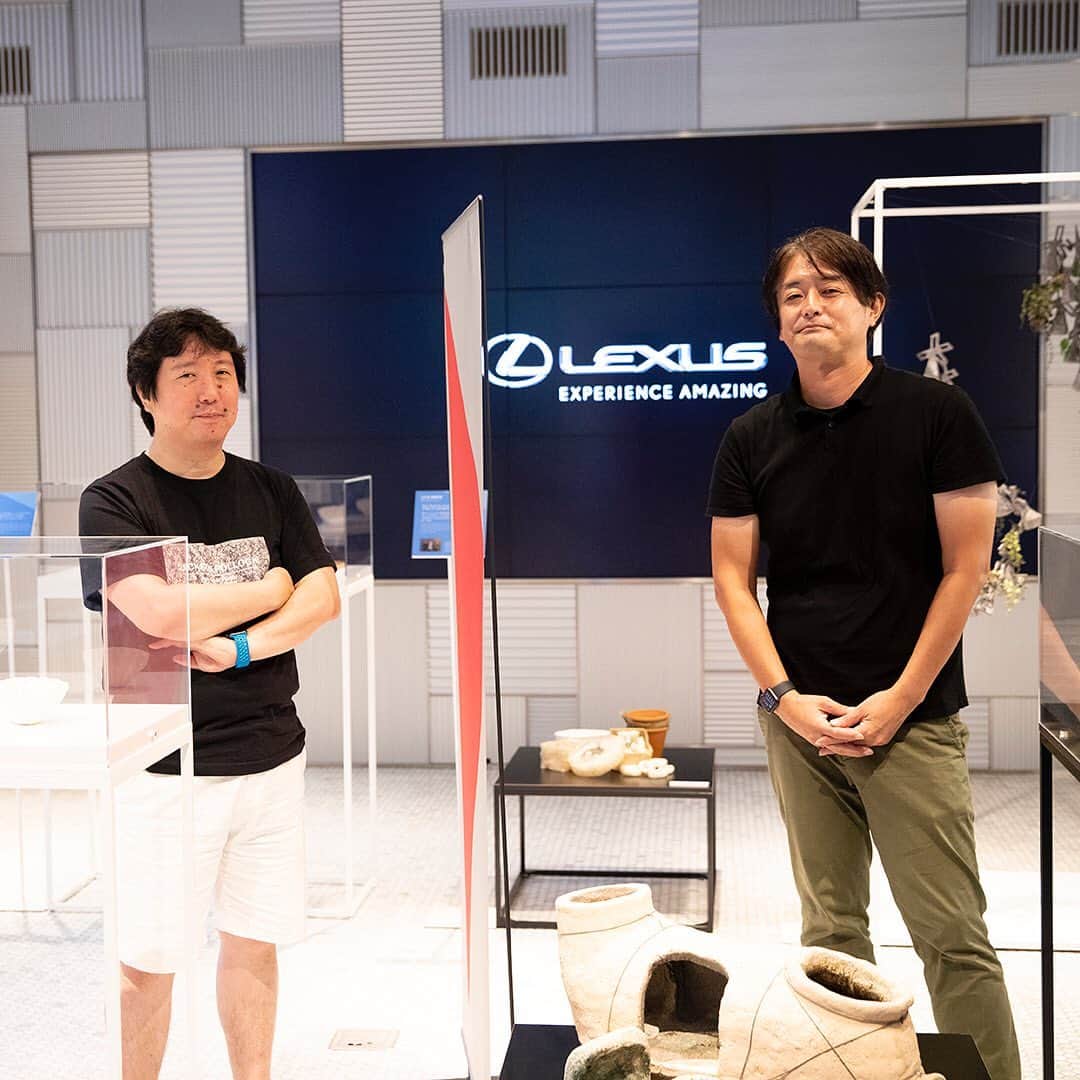 のインスタグラム：「【INTERSECT BY LEXUS】﻿ INTERSECT BY LEXUSでは、LEXUSが開催する国際デザインコンペティション「LEXUS DESIGN AWARD 2020」のグランプリ発表に合わせ、歴代日本人ファイナリストの6作品と2020年グランプリ発表映像の展示を9月23日(水)まで開催。﻿ ﻿ 展示作品の見どころを、同アワードを見つめ続けてきたITジャーナリスト・林信行氏とクリエイティブプロデューサー・川又俊明氏の視点で紐解いていただきました。﻿ ﻿ 詳しくは Lexus.jp をご覧ください。﻿ ﻿ #レクサス #Lexus #Lexusjapan #Lexusjp #ExperienceAmazing #インターセクトバイレクサス #IntersectByLexus #南青山 #デザイン #デザイナー #アート #アイデア #コンペティション #LexusDesignAward #design #designer #art #idea #competition」
