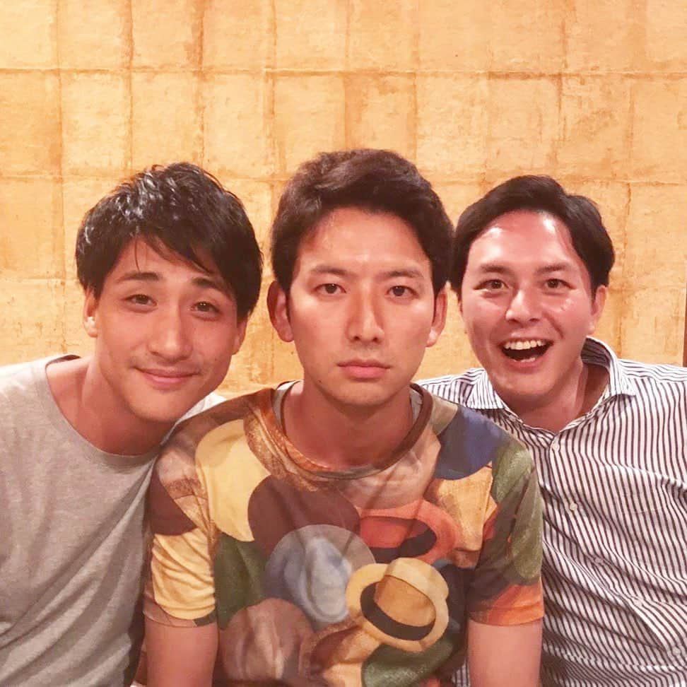 山本紘之さんのインスタグラム写真 - (山本紘之Instagram)「. 初めて会ってから10年。 いつ会っても楽しい。 いや、年々楽しくなってる！ 最高の同期です。 ・ ・ #写真は3年前 #フジテレビ #生田竜聖 #テレビ朝日 #斎藤康貴 #同期」9月14日 18時01分 - yamamoto_hiroyuki.ntv