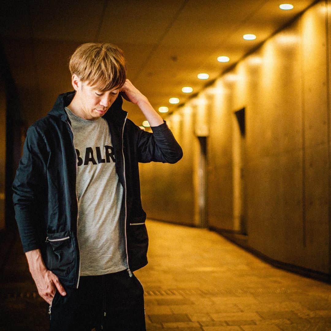 DJ U-ICHIのインスタグラム：「#September だいぶ涼しくなりましたね。 というか夜は少し寒い。 今週も良い1週間にしましょ！ #balr #autumn   📸 @yuta_photo_0823 _________________________________ #dj #djlife #streetphotography #sonya7iii  #portraitvision #portraitfestival  #portraitpage #portraitmood  #moodyportraits #ourportraitsdays  #lifeportraits #sonyalpha  _________________________________」