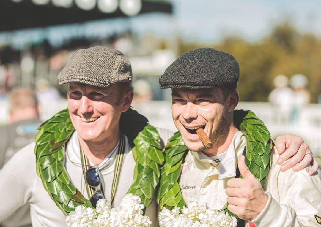 アンドレ・ロッテラーのインスタグラム：「Too sad we can’t have the @goodwoodrevival this year !Always an amazing crowd and style! Best fun driving those stunning cars and battling with amigos! My fav weekend of the year! Can’t wait for 2021!」