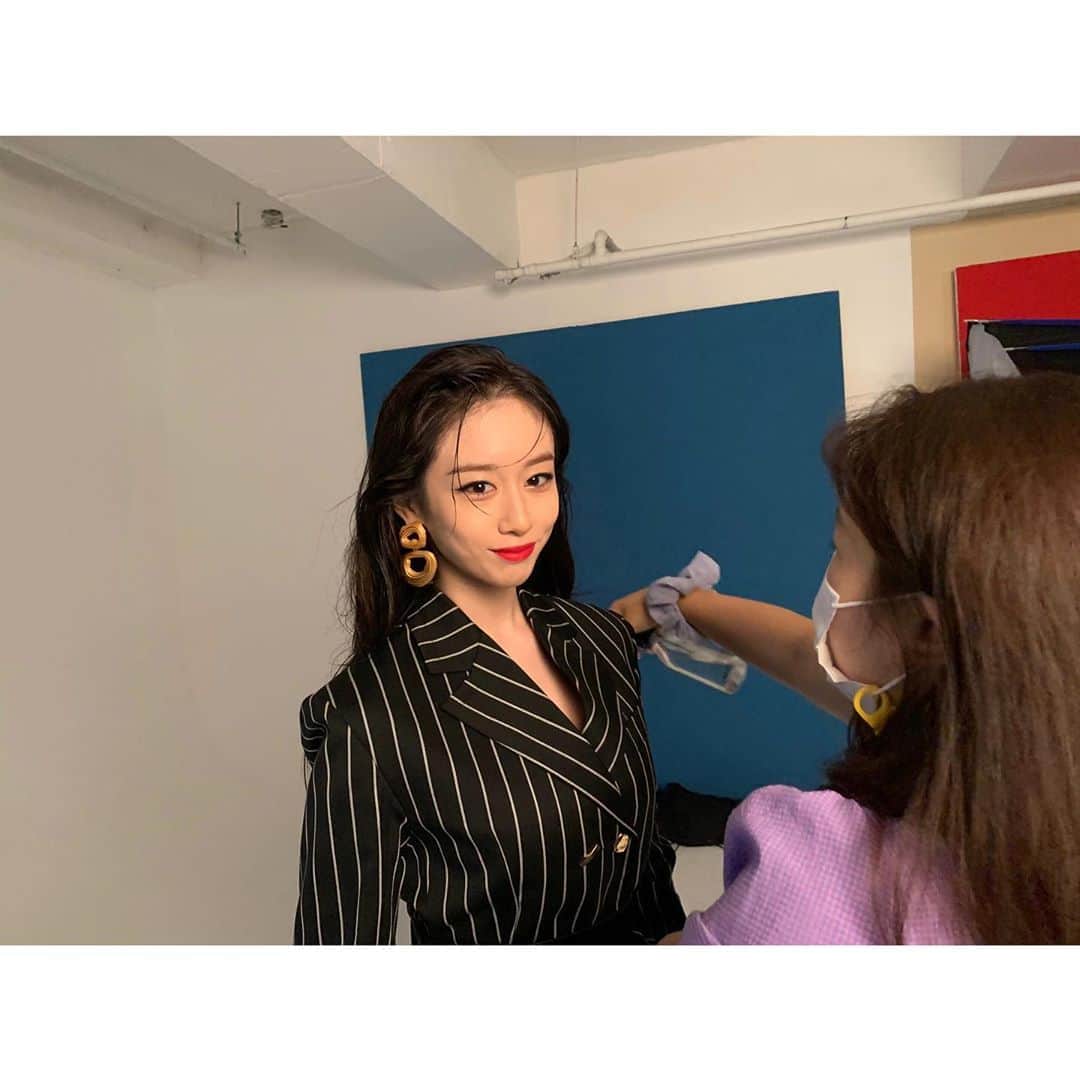 ジヨン のインスタグラム：「📸」