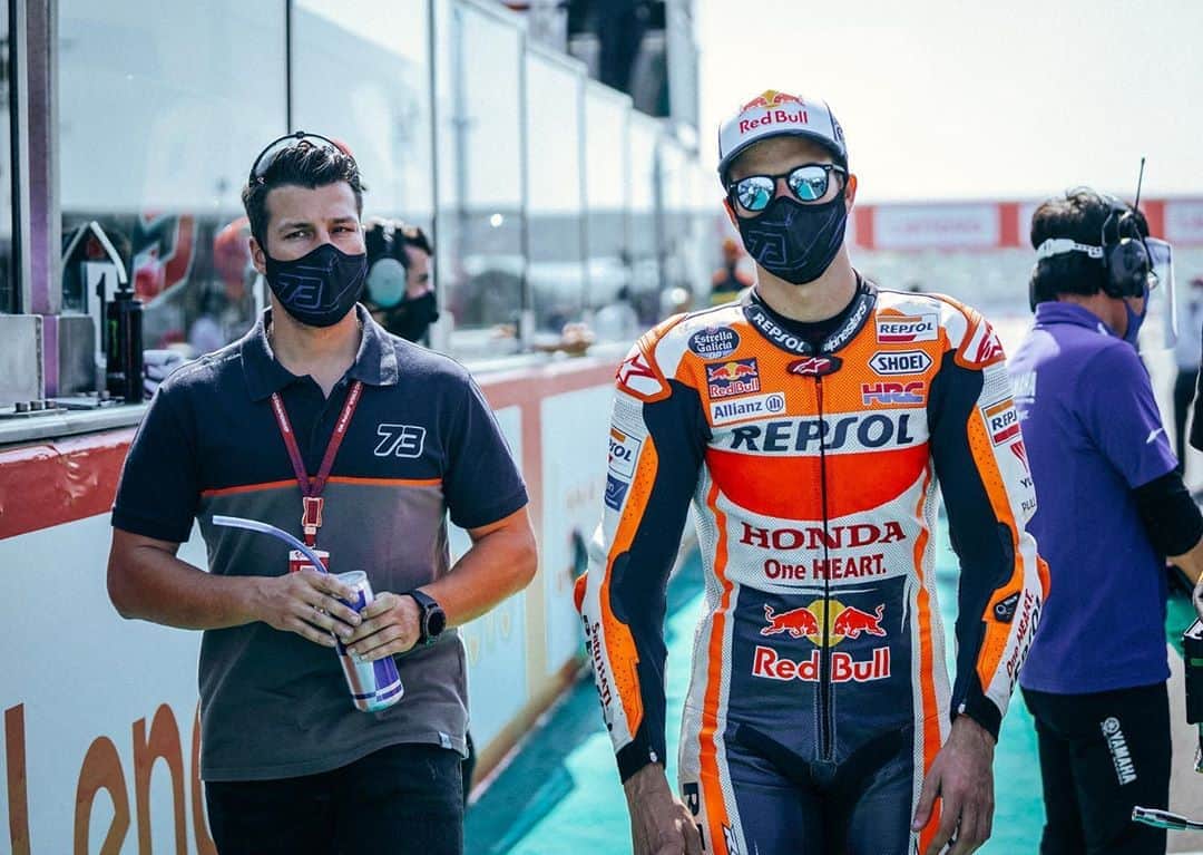 レプソル・ホンダのインスタグラム：「Walking straight into another race week... with a quick stop at a Tuesday test... ⠀⠀⠀⠀⠀⠀⠀⠀⠀ @pullandbear」