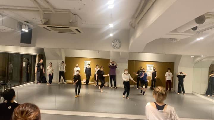 黒須洋壬のインスタグラム：「黒須洋嗣 JAZZ CLASS 2020.Sep.14th @danceworks_jpn  @xross #不可幸力  #vaundy #mask #dance #jazzdance #tokyo #japan」