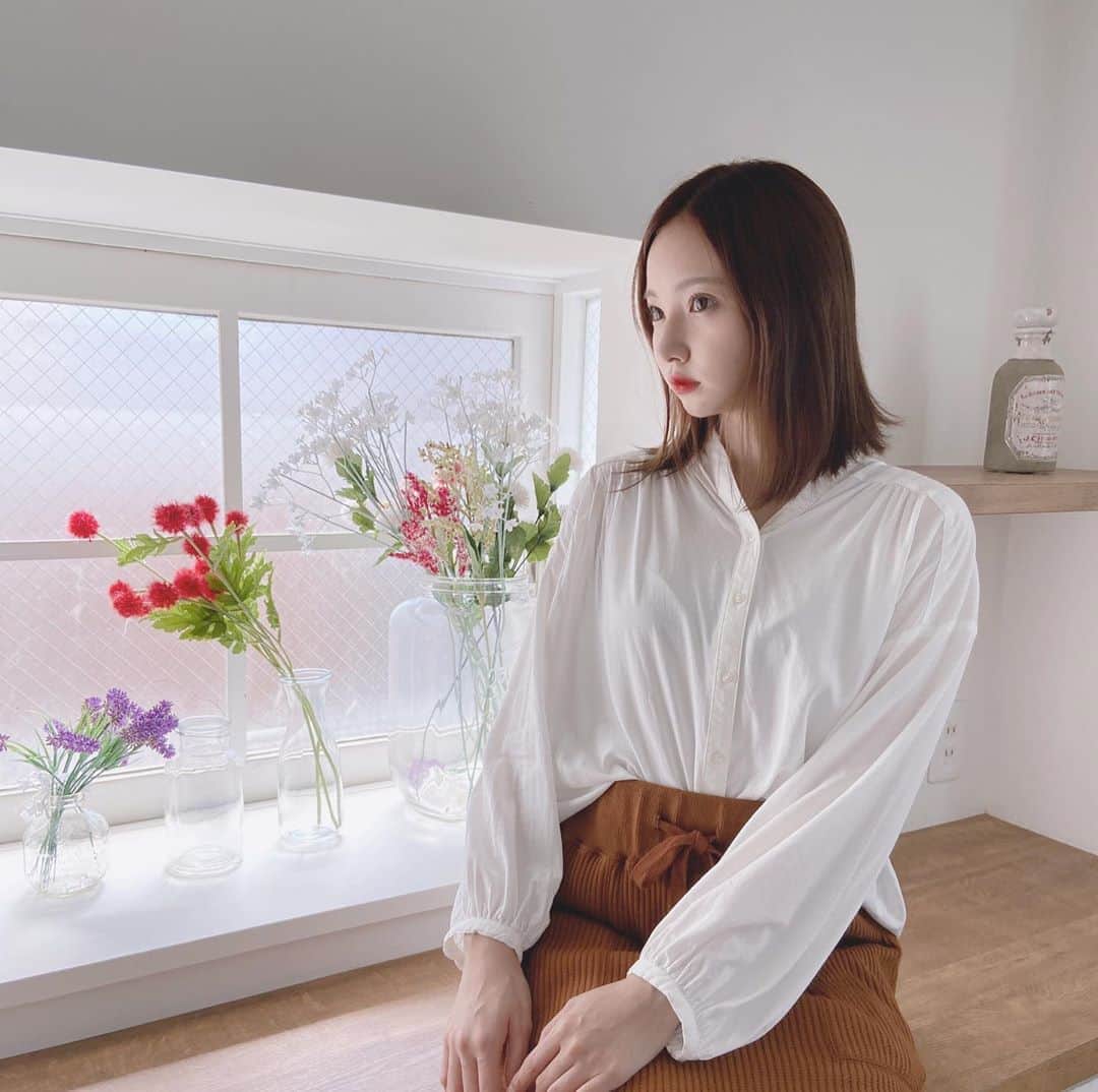 のインスタグラム：「. #横顔」