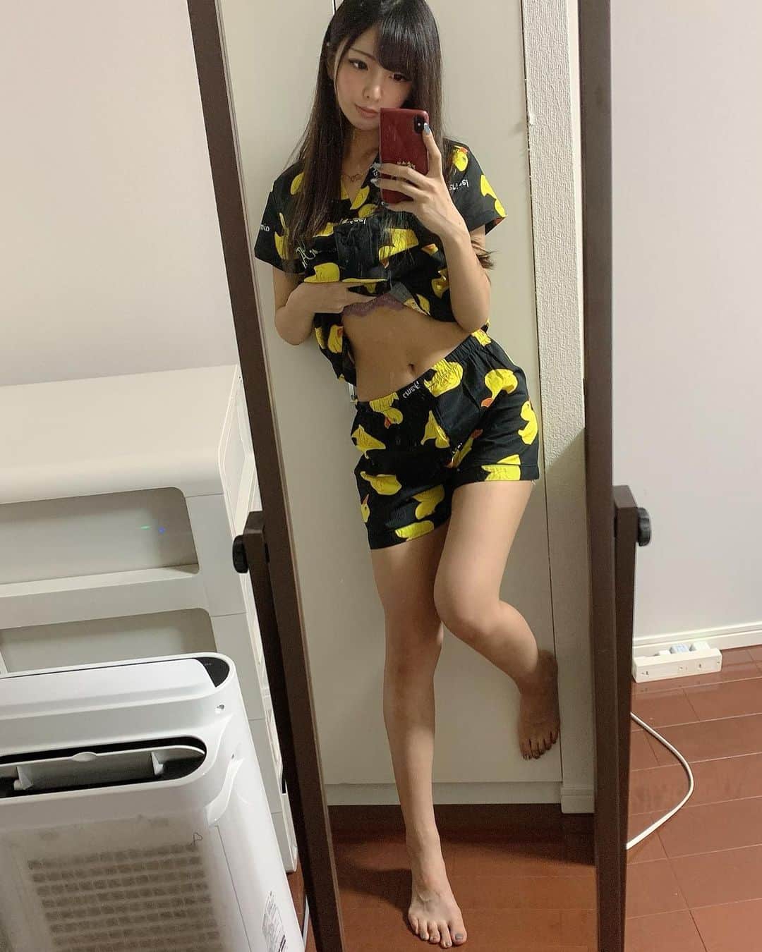 りっきゅんのインスタグラム：「. 空気清浄機もはや私とセット説。」