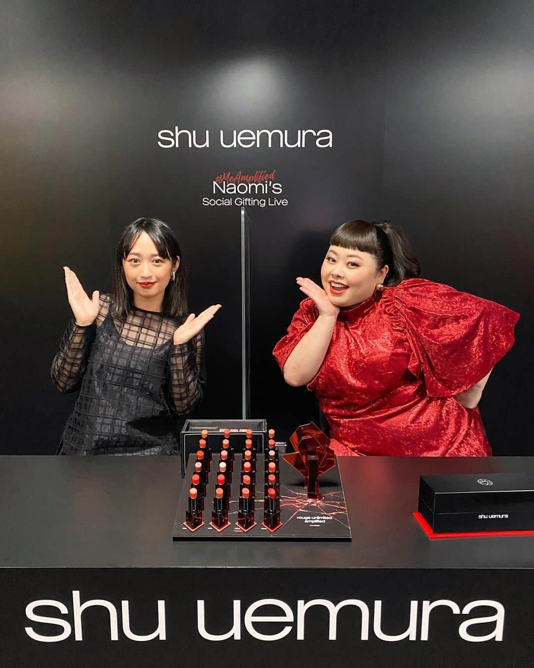 小川暖奈のインスタグラム：「先日の『Naomi's social Gifting Live』📸 新色のNaomi's red wood、すんごく可愛かったですね〜💄💋  打出さんと直美さんのトークは、本当に勉強になったのと尚且つ楽しかったです〜✨ そしてYANGさんにめちゃくちゃ可愛いメイクをしていただいて、幸せでした〜〜  ありがとうございました！ #shuuemura  #rougeunlimitedamplified  #naomisredwood」