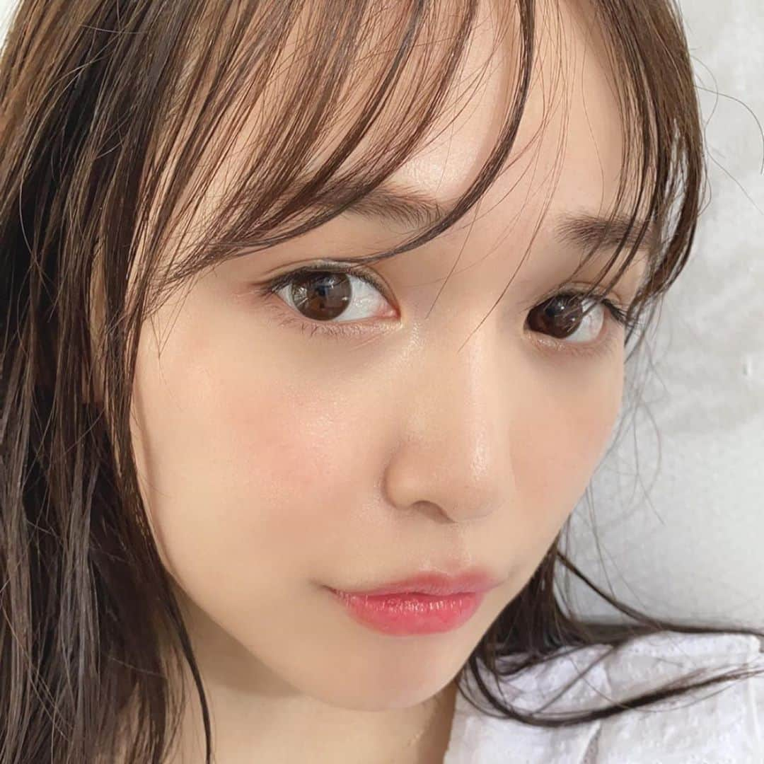 菅本裕子さんのインスタグラム写真 - (菅本裕子Instagram)「お知らせです❤︎﻿ ﻿ 先日から告知をしていたChu'smeの新色が、遂に本日発売になりました〜〜！！﻿ ﻿ もう本当に死ぬほど可愛い😭😭！﻿ ﻿ 今回はよりナチュラルな、大人あざとカラコンになってます🥰﻿ ﻿ ありがたいことに私が告知をする前から楽天のカラコンランキングで１位、総合ランキングで２位となっていて・・😭😭本当に驚きでした😭！告知をしたら、なんとサーバーダウンしたみたいで😭た〜くさん色んなものが販売されている楽天の全ての中で！総合１位になっていて・・本当に驚きですありがとうございます！﻿ ﻿ 先着で数に限りがありますが、ノベルティーキャンペーンもやっていますのでぜひチェックしてみて下さいっ！﻿ ﻿ #chusme #チューズミー #ゆうこす #菅本裕子 #ゆうこすカラコン #カラコン」9月14日 19時49分 - yukos0520