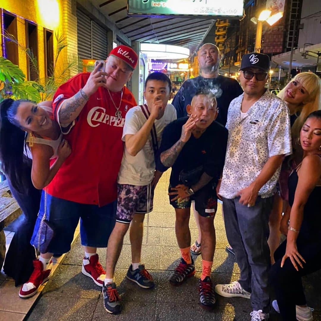 Kayzabroさんのインスタグラム写真 - (KayzabroInstagram)「DJ☆GOのMV撮影 ヤバイアメ車だらけ🔥 完成が楽しみ #TheLegendaries #hoodsound」9月14日 19時57分 - kayzabro_ds455