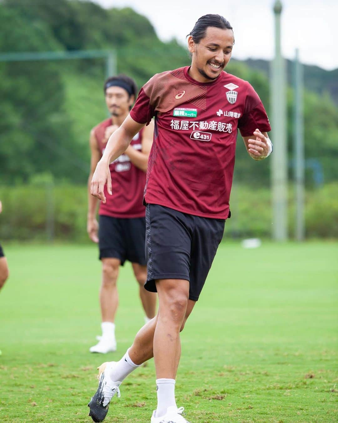 大崎玲央さんのインスタグラム写真 - (大崎玲央Instagram)「🤙🏽🤙🏽🤙🏽 #visselkobe #ヴィッセル神戸」9月14日 20時08分 - leo.osaki