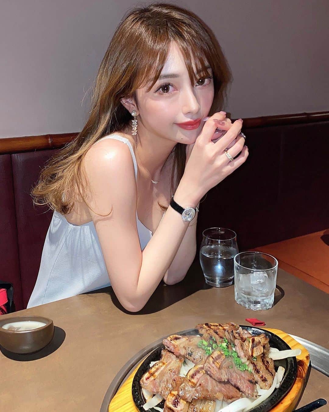 小川ももえのグルメインスタ