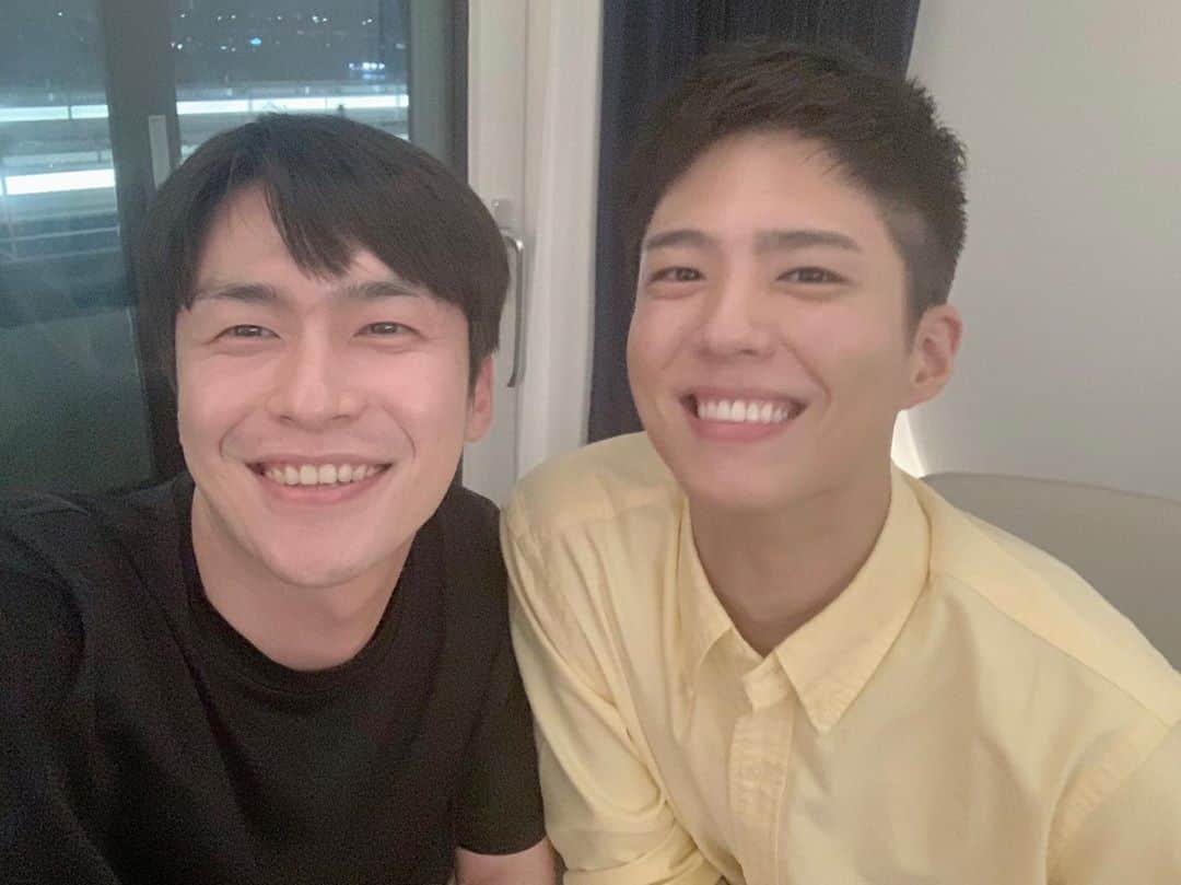 イ・ジェウォンのインスタグラム：「. 잠시후 9시 #tvn #청춘기록 #세상가장따뜻한형 #보검아보고있니어디니」