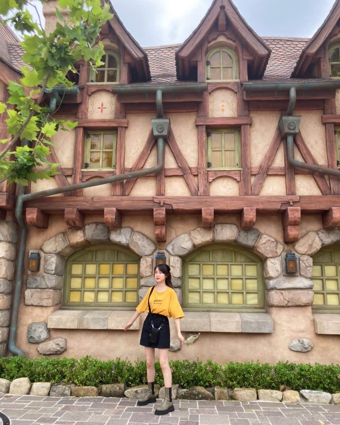 籠谷さくらさんのインスタグラム写真 - (籠谷さくらInstagram)「. .  ベルのところで撮りました📸  #ベル #Disney  #Disney land #プリンセス #ディズニー」9月14日 21時06分 - komoriya_sakura_official