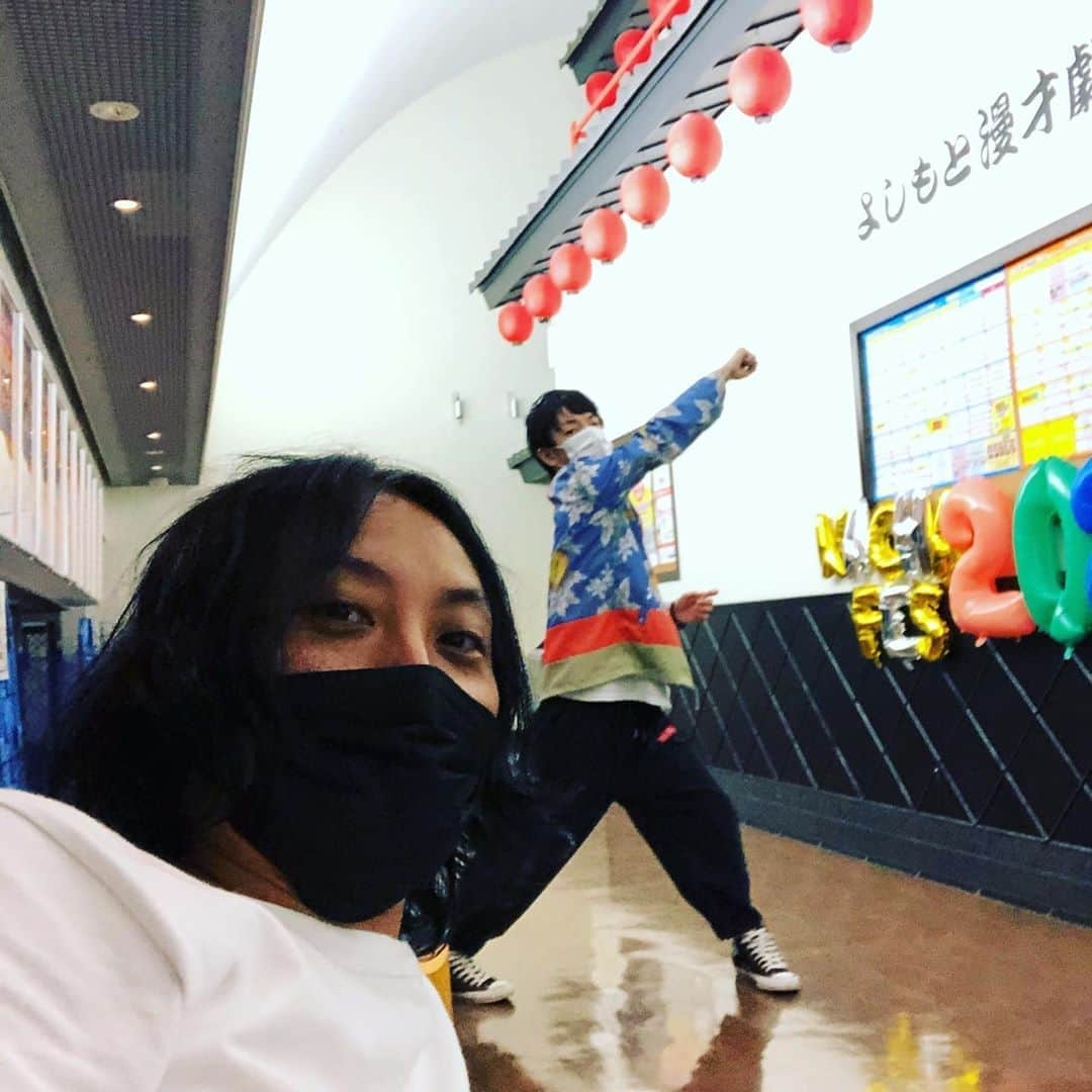 爆ノ介さんのインスタグラム写真 - (爆ノ介Instagram)「五次元のシャボン玉でネタやらしてくれて、見てくれてありがとうございます 感謝しかない 頑張って高く飛ばして来ます」9月14日 21時11分 - bakunosuke