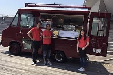 HAMADAHISATOさんのインスタグラム写真 - (HAMADAHISATOInstagram)「BIG CONGRATULATION TO @wagyuchef GRAND OPENING HIS FIRST RESTAURANT @migakishow_nagayama TOMORROW 🔥 SUCH A LONG JOURNEY TOGETHER SINCE OUR FOOD TRUCK (SWIPE LEFT) AND YOU NEVER HAVE GIVEN UP TO PERSUE YOUR DREAM AND WE ARE SO PROUD OF YOU ALWAYS. WAITING FOR YOUR COLLAB OFFER SOON 😎 . #wagyumafia #migakishonagayama #thebestchef #proud #nevergiveupyourdreams」9月14日 21時25分 - wagyumafia