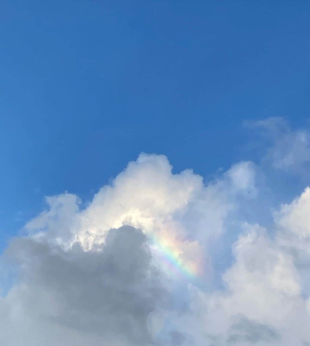 バウエルジゼル愛華さんのインスタグラム写真 - (バウエルジゼル愛華Instagram)「🌈  #rainbow #sky」9月14日 21時50分 - giselle_aika