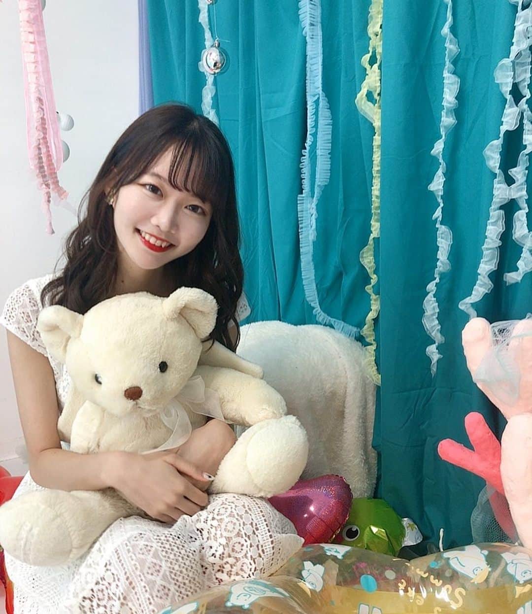齋藤佳穂のインスタグラム：「初めてのスタジオ撮影でドキドキ🧸💓 たまにはぶりっ子もいいかな♪  #ミスキャンパス立命館 #ミスキャンパス立命館2020 #ミスキャン #ミスキャンパス #ミス立命館 #立命館大学 #京都 #女子大生 #mcr2020 #mcr #bkc #ritsumeikan」
