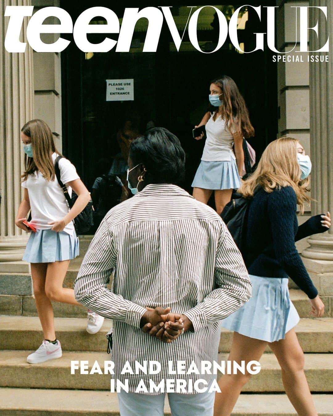 Teen Vogueさんのインスタグラム写真 - (Teen VogueInstagram)「Fear, hope, and Zoom fatigue: students are experiencing a plethora of emotions as they return to school in America in the midst of the COVID-19 pandemic. What’s to come? How will they balance their new day-to-day? Is it sustainable? In our new special issue cover story, Teen Vogue speaks to several teens as they return to the classroom to embark on the challenging journey ahead. Head to the link in bio for the full story. #FearAndLearning  📸: @arnold_daniel ✍🏻: @bmac0192」9月14日 22時01分 - teenvogue