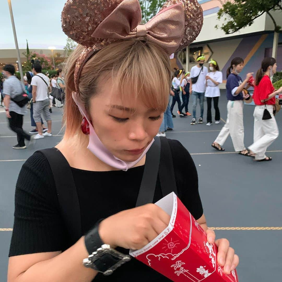 川井友香子さんのインスタグラム写真 - (川井友香子Instagram)「. Disney land 🐭🏰💜」9月14日 22時10分 - yukako_kawai27