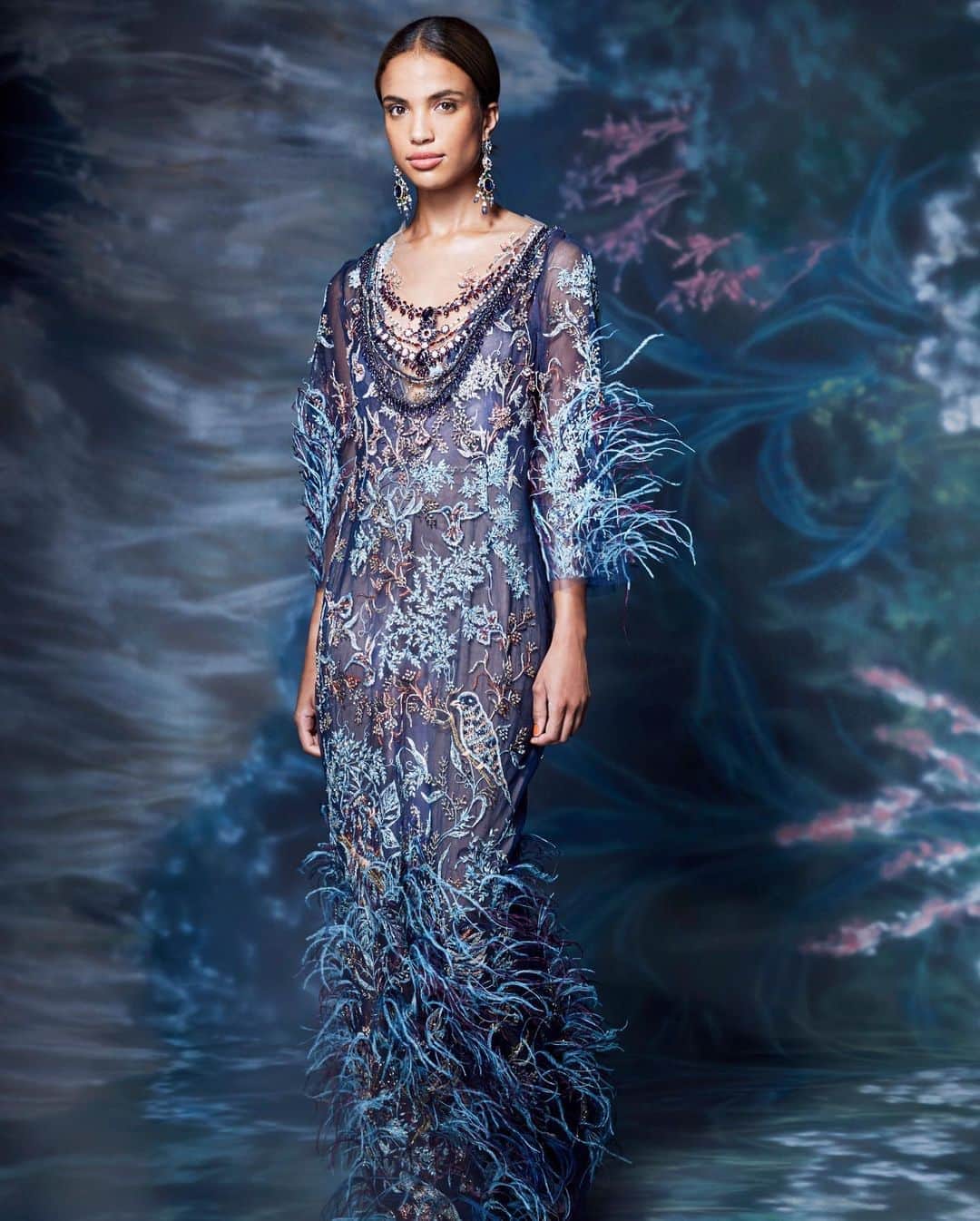 Fashion Weekさんのインスタグラム写真 - (Fashion WeekInstagram)「Feathered and fabulous 💙 Effortless elegance abounds in @marchesafashion's @NYFW September 2020 lookbook, featuring the new Spring 2021 collection. Swipe to see some of the looks and follow @marchesafashion for more from the label #NYFW」9月14日 22時08分 - fashionweek
