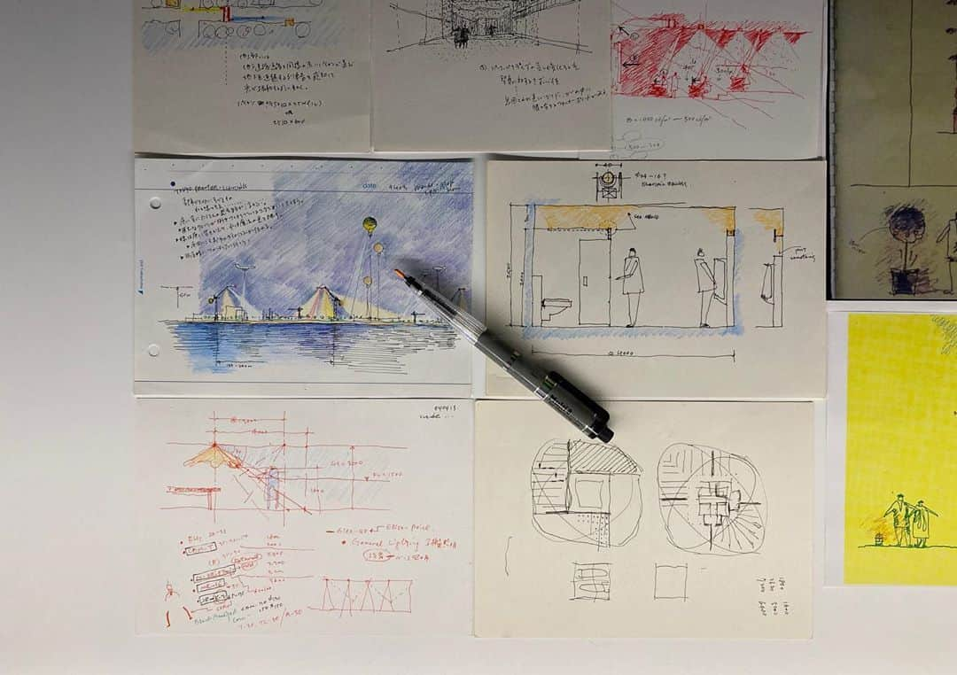 上大迫祐希さんのインスタグラム写真 - (上大迫祐希Instagram)「先日、㊙︎展に行ってきました  錚々たるデザイナーの方々の デザイン案ができるまでの書き出しメモがズラリ なかなか見ることはできないものを見てしまった👀  何より私はこの展覧会が開かれた 21_21Designsight の建物がすごく好きで この空間に入るだけでワクワクしました 冷たさのある打ちっぱなしの建物、好きなんです🔧  デザインっていいですね  ・  1.2枚目は #フィルム それ以降は #iphone11  #㊙︎展 #めったにみられないデザイナー達の原画  #建築 #安藤忠雄 #2121designsight  #フィルムカメラ #ニコン #コダック #カメラ好き #デザイン #デザイナー #ロゴ #家具 #フォローミー #いいね返し #design #roppongi #tokyo #film #fm10 #nikon #kodak #iso #400 #followme #l4likes #instapic #instagram」9月14日 22時12分 - y_kamioosako