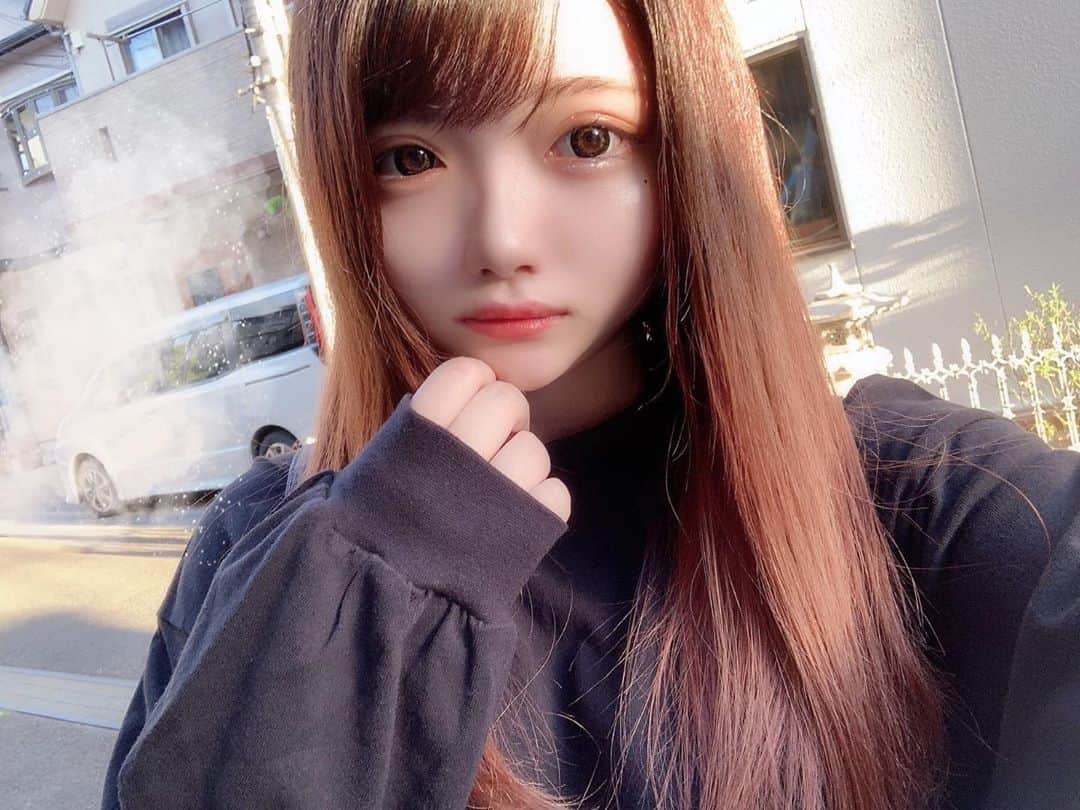 のインスタグラム：「自然光しか勝たん」
