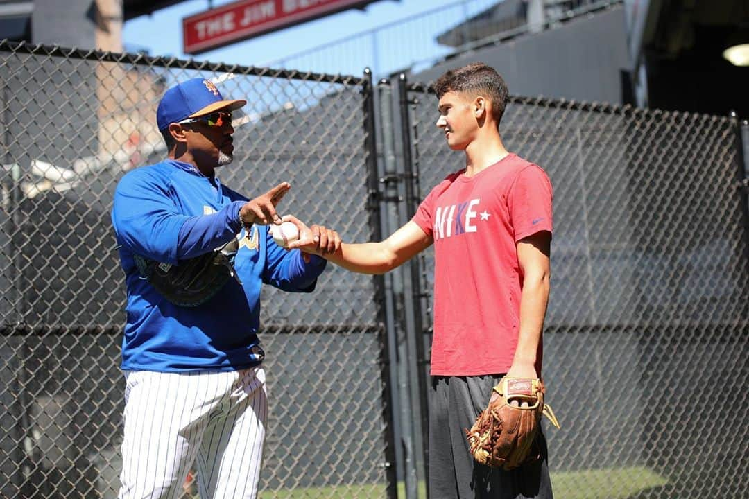 ニューヨーク・メッツさんのインスタグラム写真 - (ニューヨーク・メッツInstagram)「Throw-back to last year's #ConfortoCares outing with future stars from @Cohen_Childrens! 🤞We see you soon! 💙🧡#TogetherWeAmaze #PediatricCancerAwareness #LGM」9月14日 22時36分 - mets