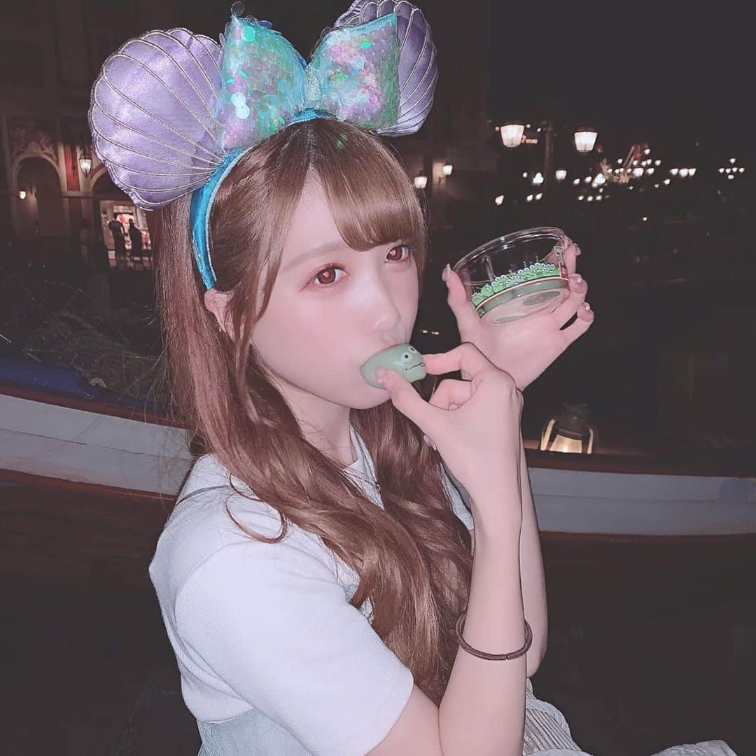 田口未彩さんのインスタグラム写真 - (田口未彩Instagram)「🧚🏻‍♀️  グリーンマンの中身は チョコ味が一番好きです🍫  #リトルグリーンマン　#ディズニー　#ディズニーカチューシャ　#ディズニーフード　#ディズニーシー  #tds #アキシブ　#アイドル　#彼女感」9月14日 22時46分 - miiro_taguchi