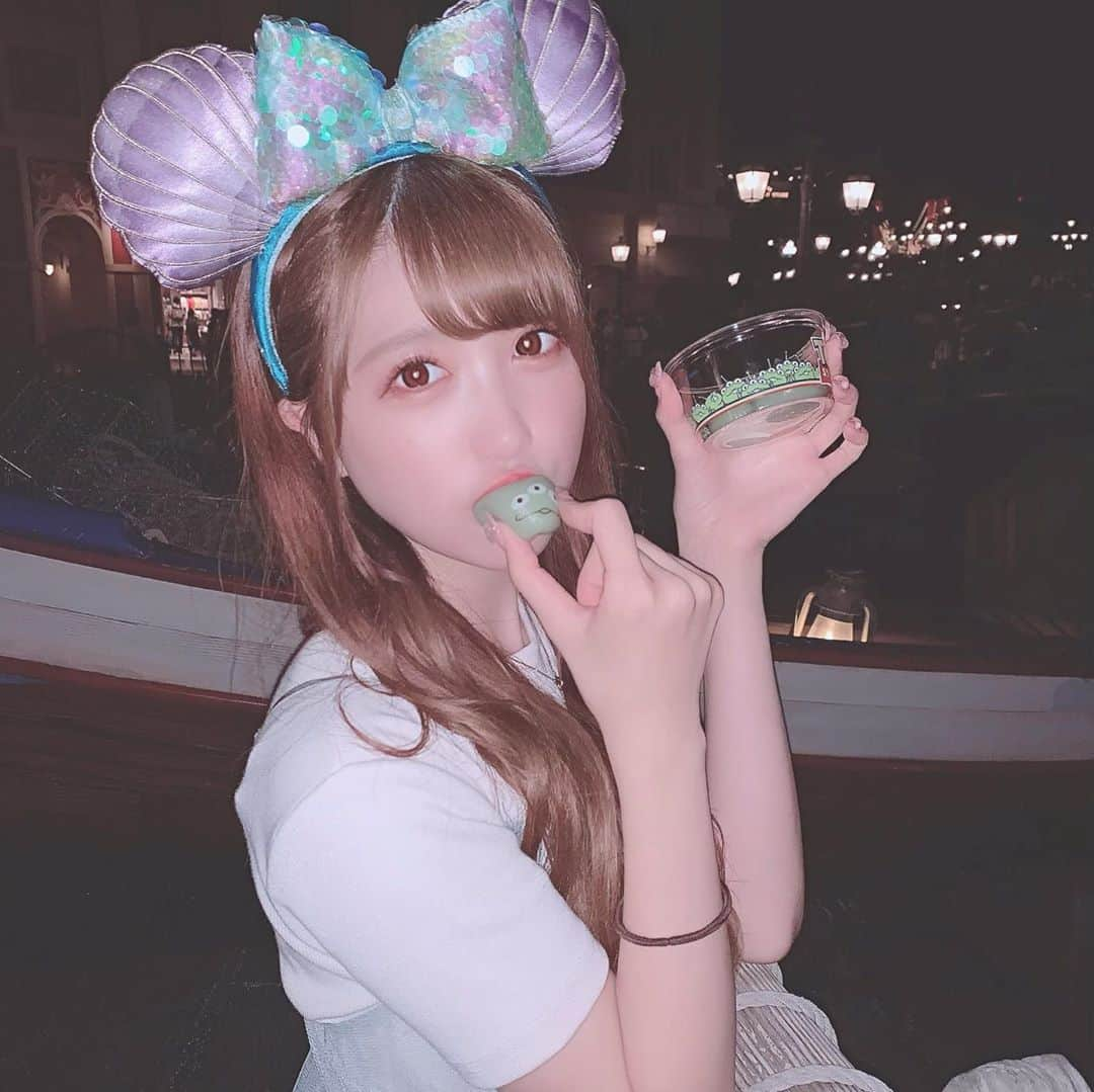 田口未彩さんのインスタグラム写真 - (田口未彩Instagram)「🧚🏻‍♀️  グリーンマンの中身は チョコ味が一番好きです🍫  #リトルグリーンマン　#ディズニー　#ディズニーカチューシャ　#ディズニーフード　#ディズニーシー  #tds #アキシブ　#アイドル　#彼女感」9月14日 22時46分 - miiro_taguchi