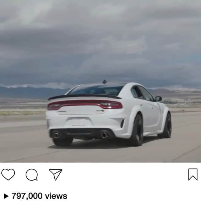 ファンクマスター・フレックスのインスタグラム：「Yessssssss! My order is in! White 2021 Charger Hellcat Redeye widebody! 797 under that hood! Vincent/Timothy I appreciate y’all! Dodge(Detroit) Mean!   STARTING HALLOWEEN WEEKEND FUNKFLEX BRINGS THAT PARTY ENERGY TO INSTAGRAM LIVE EVERY WEEK! EXCLUSIVES, HIP HOP, REGGAE, GUARACHA, REGGAETON!!!!!  POWERED BY: @dodgeofficial」